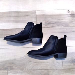Just Fab Velvet-like Black Ankle Boots Size 9